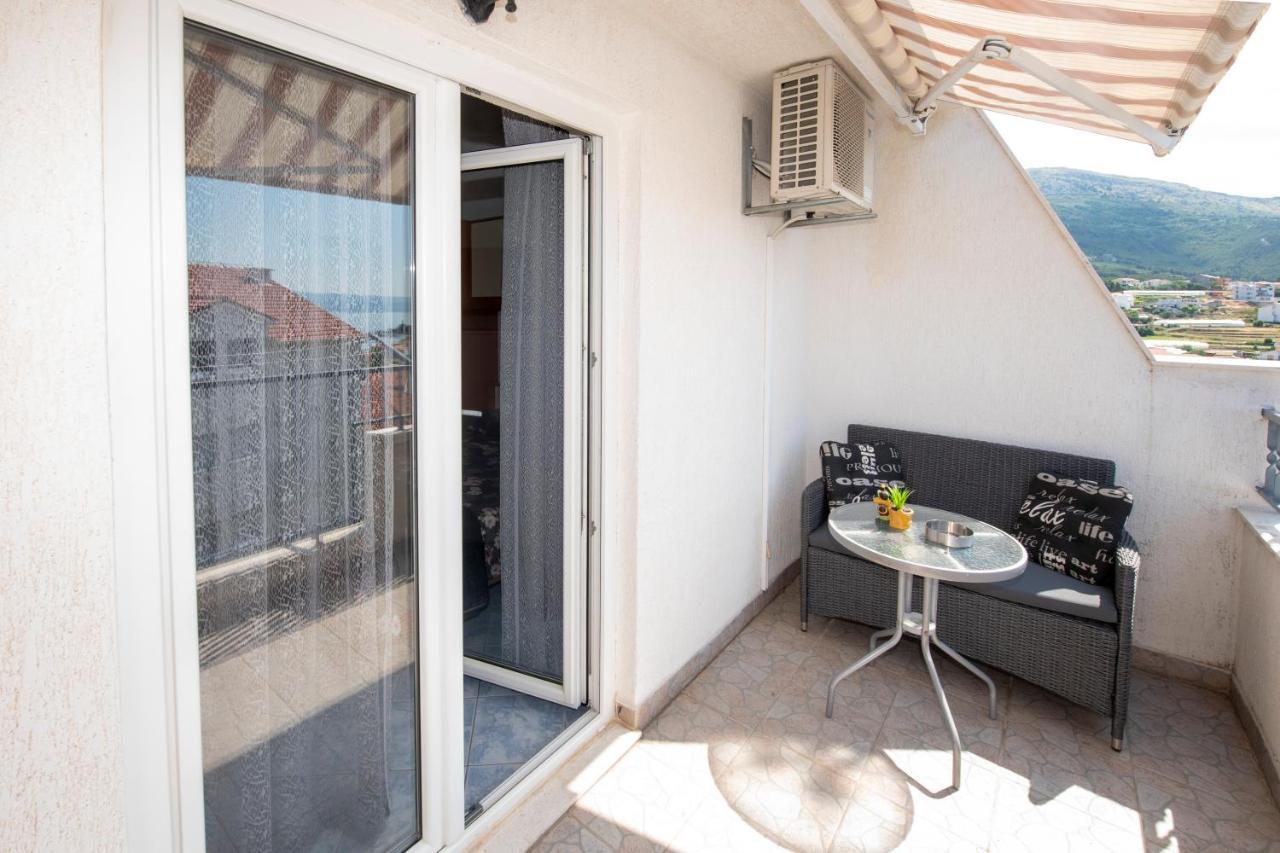 Apartments Bevanda ポドストラナ エクステリア 写真
