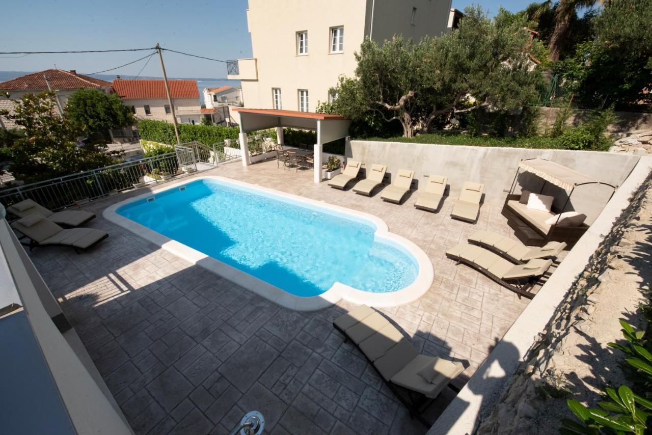 Apartments Bevanda ポドストラナ エクステリア 写真